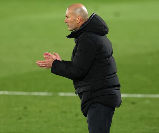 爱游戏APP包含皇家马德里发布备战花絮；今晨更衣室发声；CBA季后赛任务艰巨；团队化学反应显著的词条